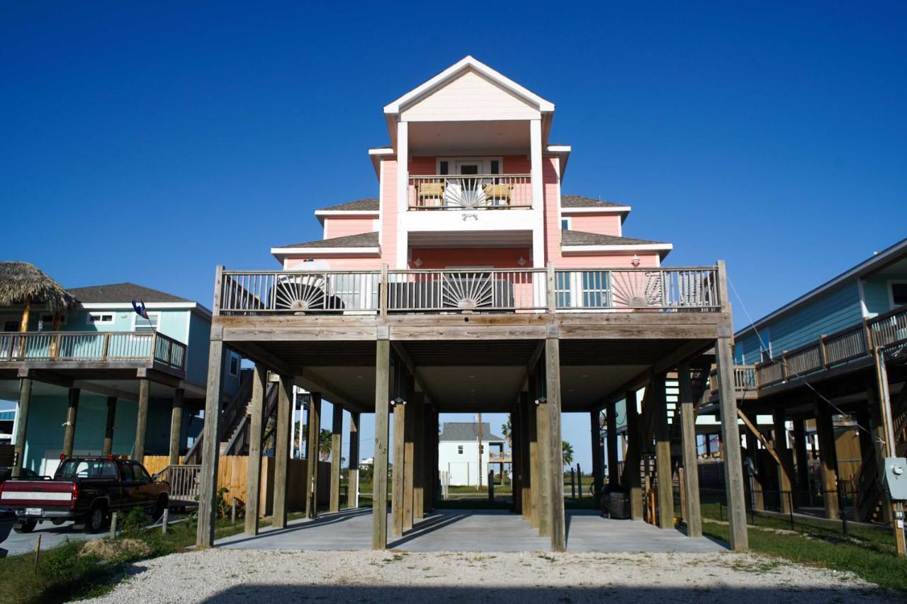 Вілла Chic Crystal Beach Escape With Deck - Walk To Beach! Bolivar Peninsula Екстер'єр фото